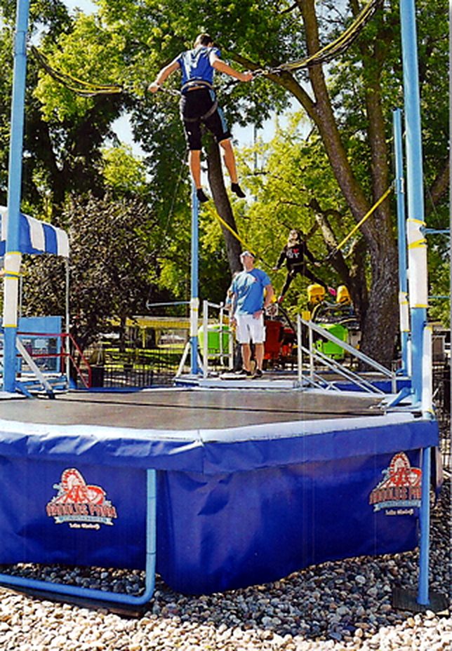 Trampoline Thing M25 on location